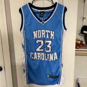 Jordan Brand Men’s Large North Carolina Michael Jordan #23 Jersey